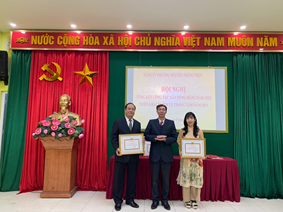 Chi bộ Trường Mẫu Giáo Số 3 vinh dự được trao thưởng tại Hội nghị “Tổng kết công tác xây dựng Đảng năm 2020 và triển khai nhiệm vụ trọng tâm năm 2021” của Đảng bộ phường Nguyễn Trung trực, quận Ba Đình