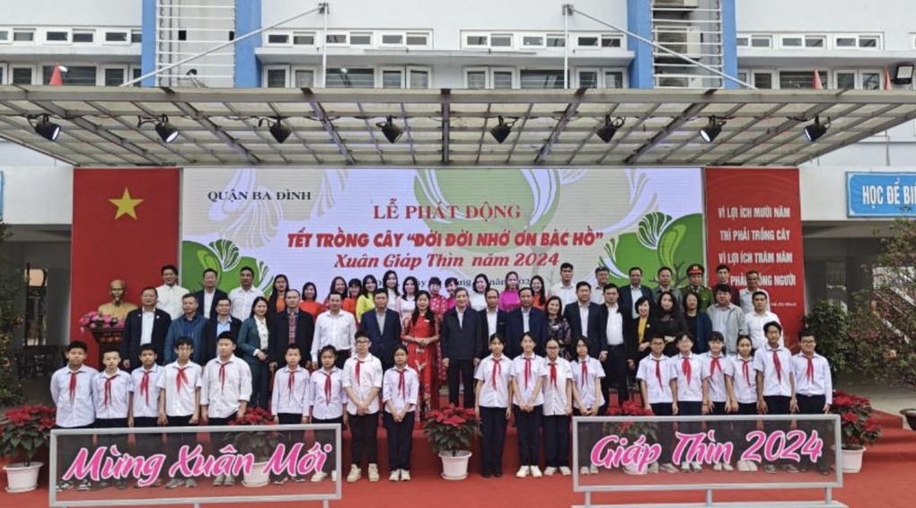 Quận Ba Đình: Phát động Tết trồng cây xuân Giáp Thìn 2024